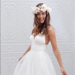 White tulle wedding gown, never worn! Size 0/2